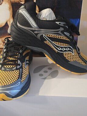 Saucony Progrid Omni 9 Shoes Mens Sz 11 Gold Carbon Running Athletic S70739-66